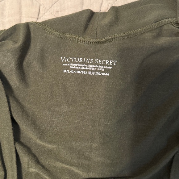 Victoria Secret Olive Green Modal Robe - Picture 2 of 2